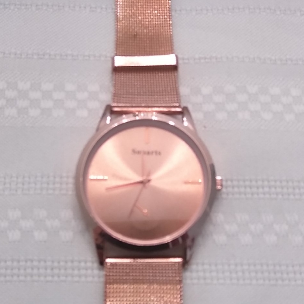 Watch - Picture 2 of 3